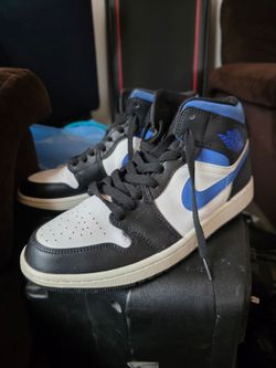 Blue Jordan 1s size 9