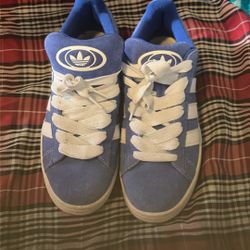 Blue Men Samba Size 9.5 MEN DM ID INTRESTED 