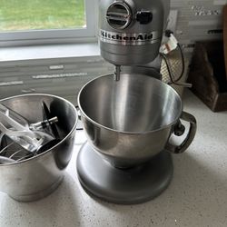 Kitchen Aid Mixer 