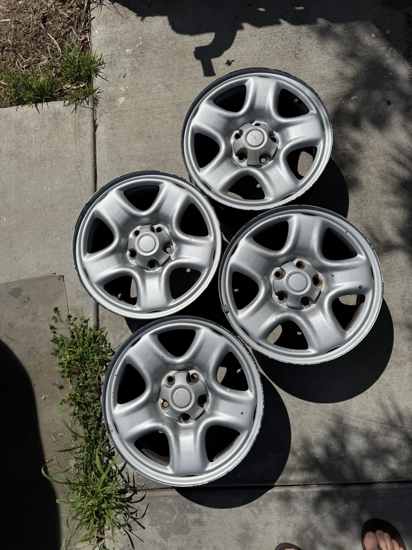 Toyota Tacoma Wheels 16”