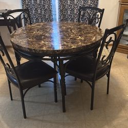 Dinner table with 4 chairs