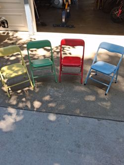 4 children chairs