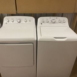 GE Washer And Dryer Set