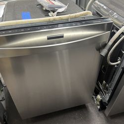Kenmore dishwasher 24”