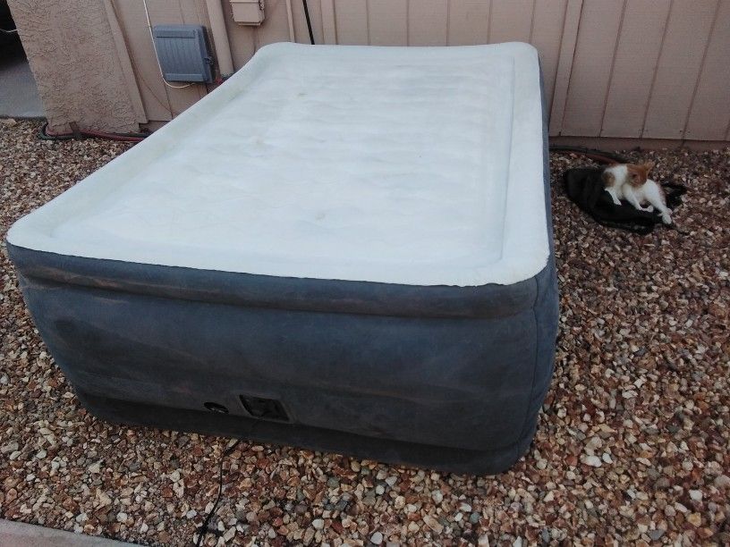 I text Inflatable  Airmattress/ Self Inflating