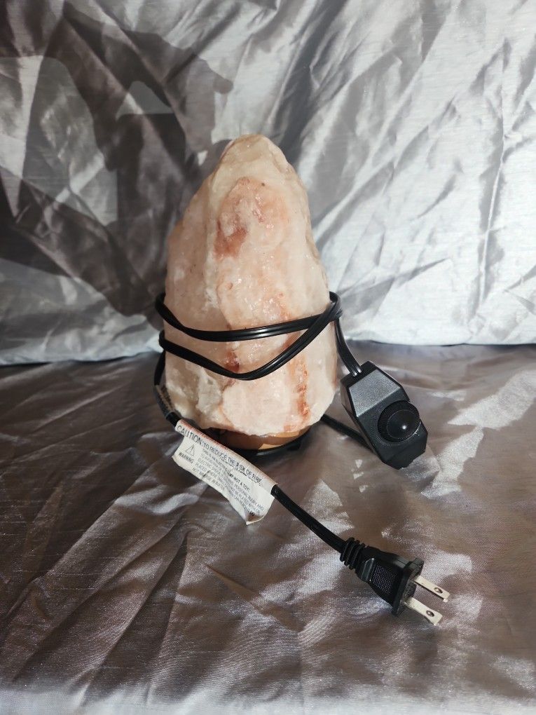 himalayan salt lamp