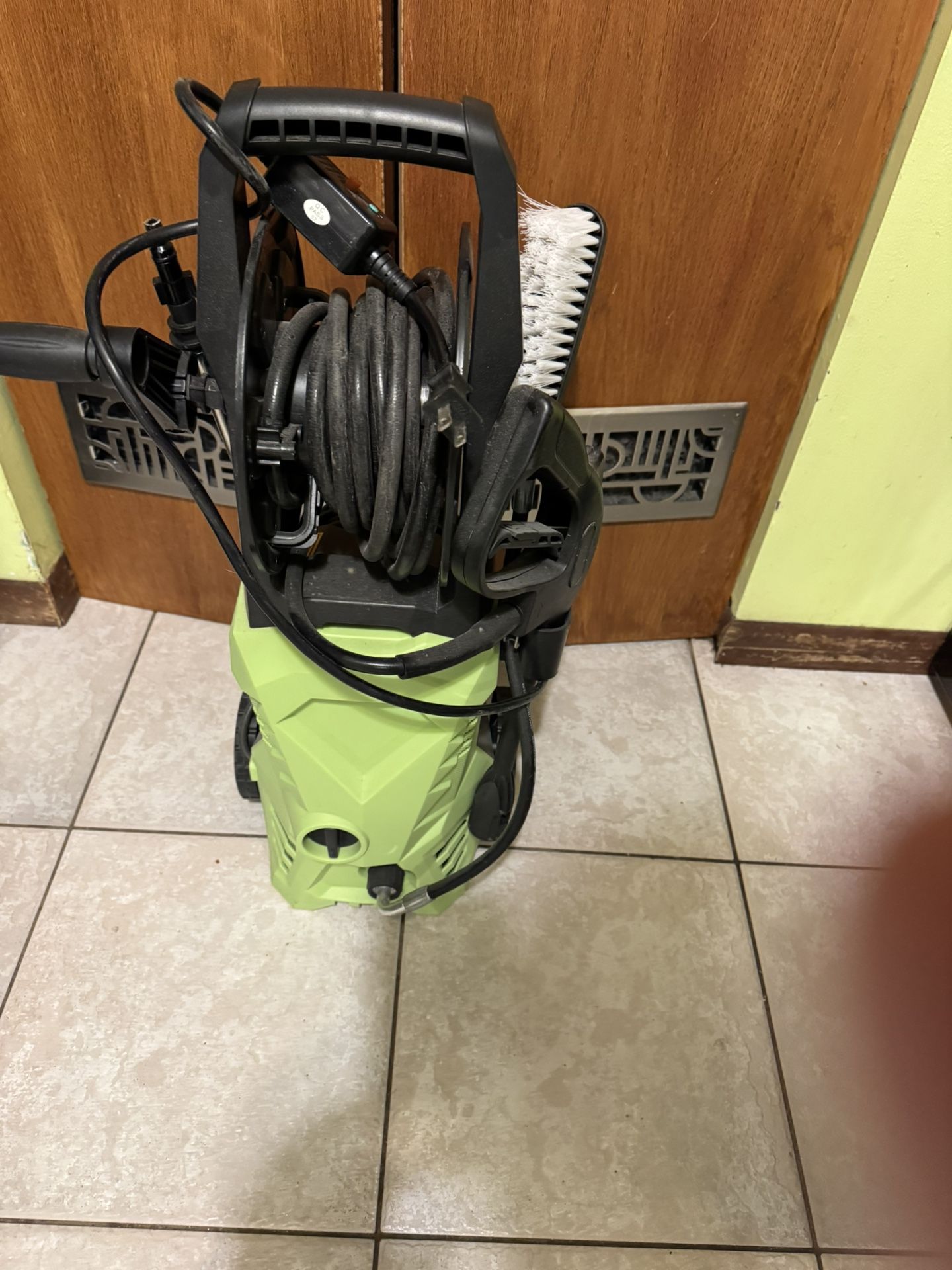 Pressure WASHER 98 Lb Like New