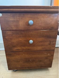 2 Side tables