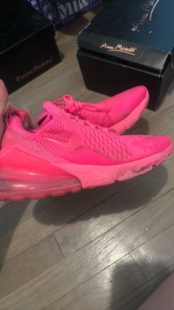 HYPER PINK AIR MAX 270 SIZE 7WOMEN