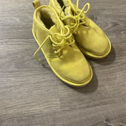 Ugg Shoes, Size 7