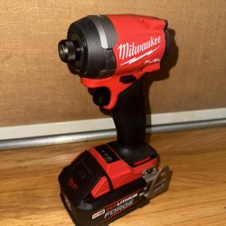 Milwaukee M18 Drill And battery 