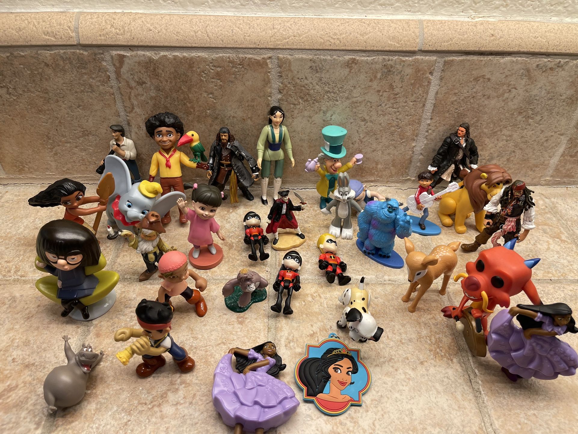 Disney Figurines Lot 31