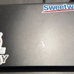 MSI Gs66 stealth, Like New, 