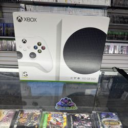 Xbox One Series S $225 Gamehogs 11am-7pm