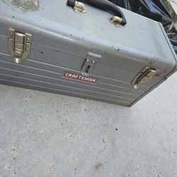 CRAFTSMAN TOOL BOX WITH CRAFTSMAN TOOLS