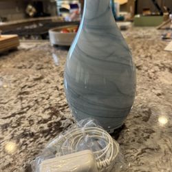 AromaTherapy Diffuser, very gently used, excellent condition