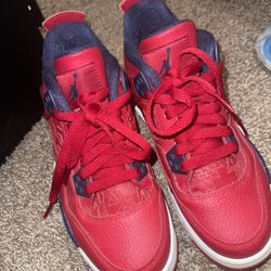 Retro Jordan 4 