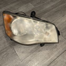 2008-2016 Chrysler Town & Country Front Right Headlight Headlamp Lamp 5113336AD