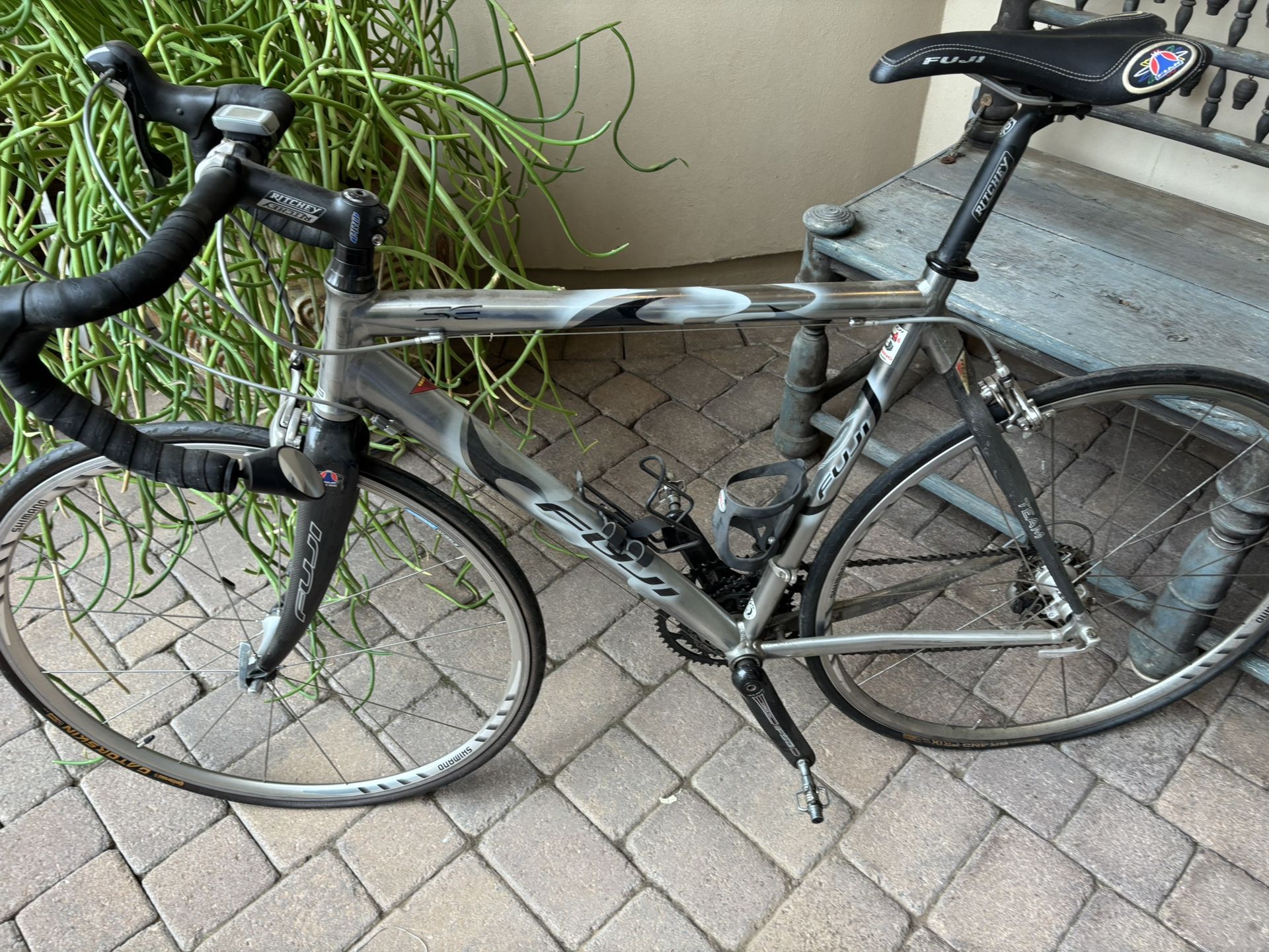 FUJI Road Bike 30 Speed (3x10)