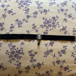 Victorian Style Velvet Choker