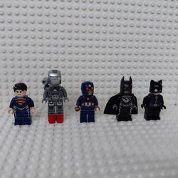 Lego Superhero Minifigures (lot 22)