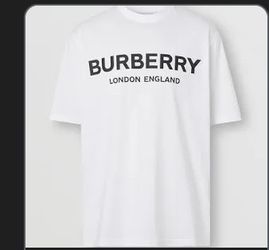 Men Burberry T Shirt Size Small