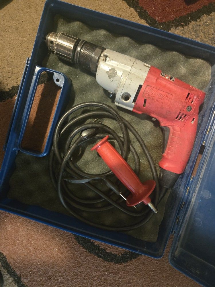 Milwaukee Magnum Hammer Drill 