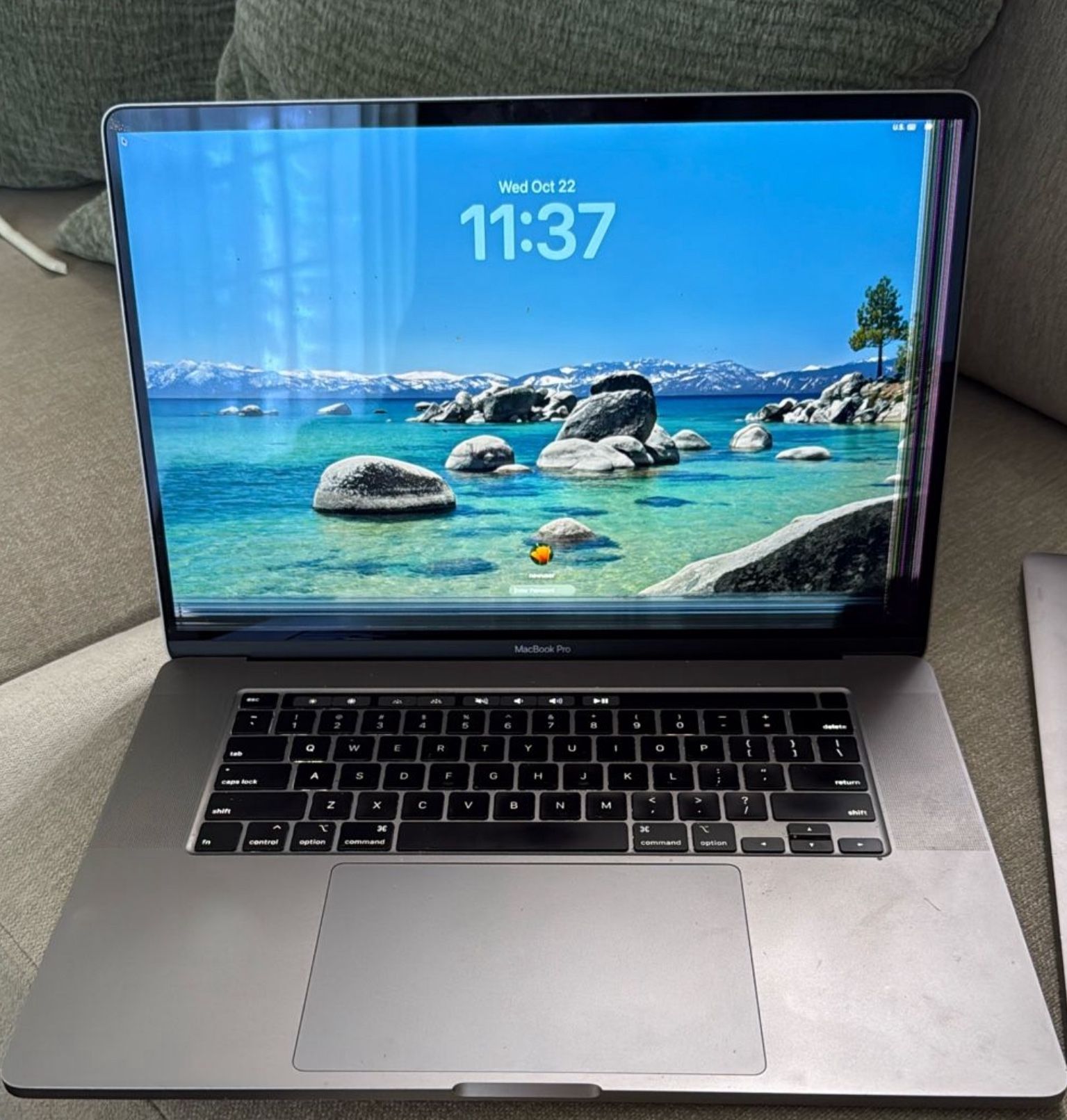 2019 16inch MacBook Pro, I9 16gb Ram, 1TB HD