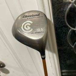 Cleveland Launcher 10.5 Titanium.