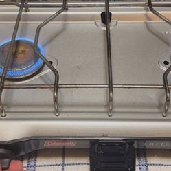 Coleman Triton series twin burner portable propane stove