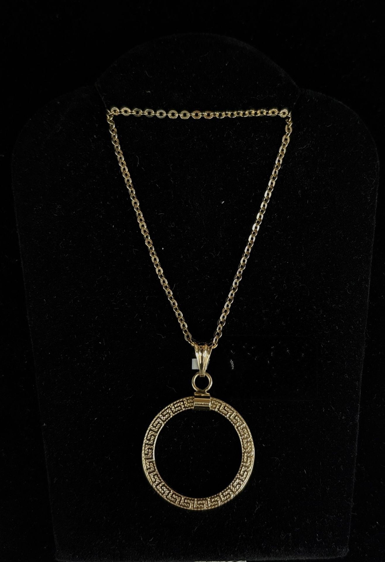 Gold Cable Chain and Pendant
