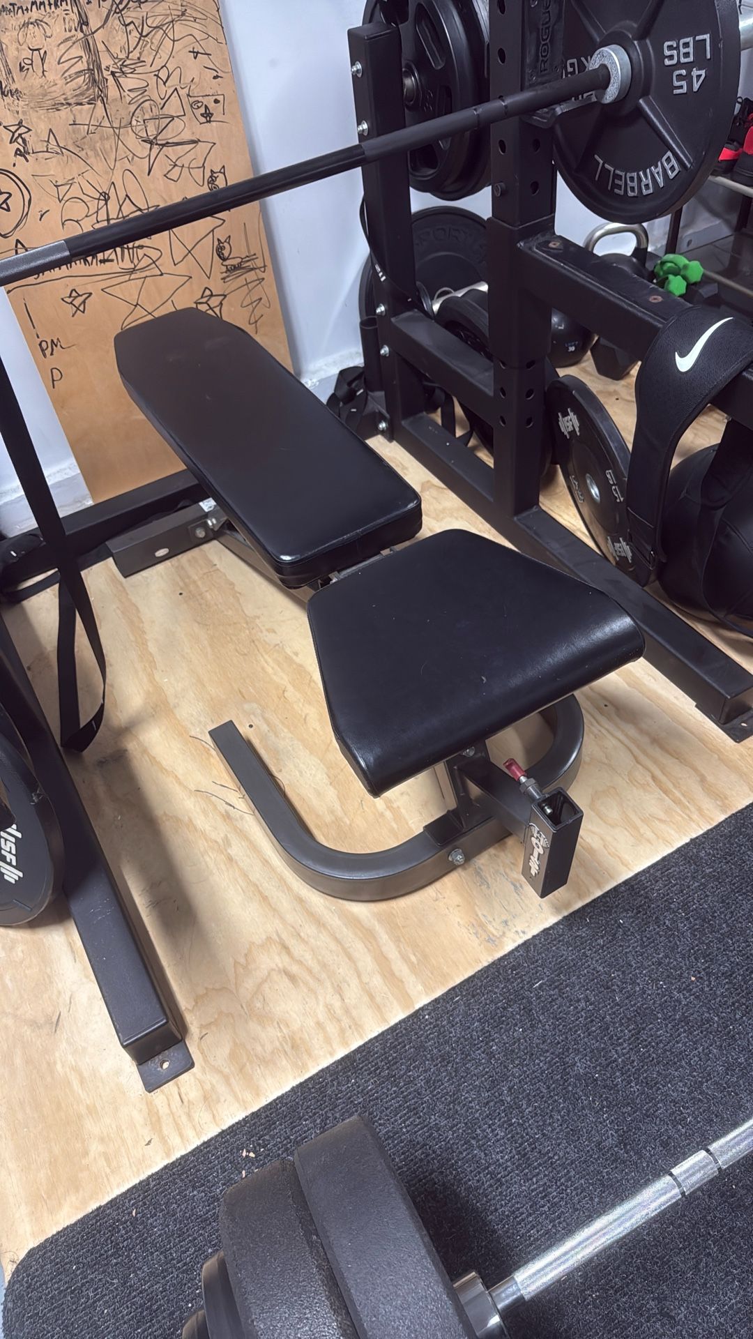 Hoist bench with Leg Extension And Preacher Curl