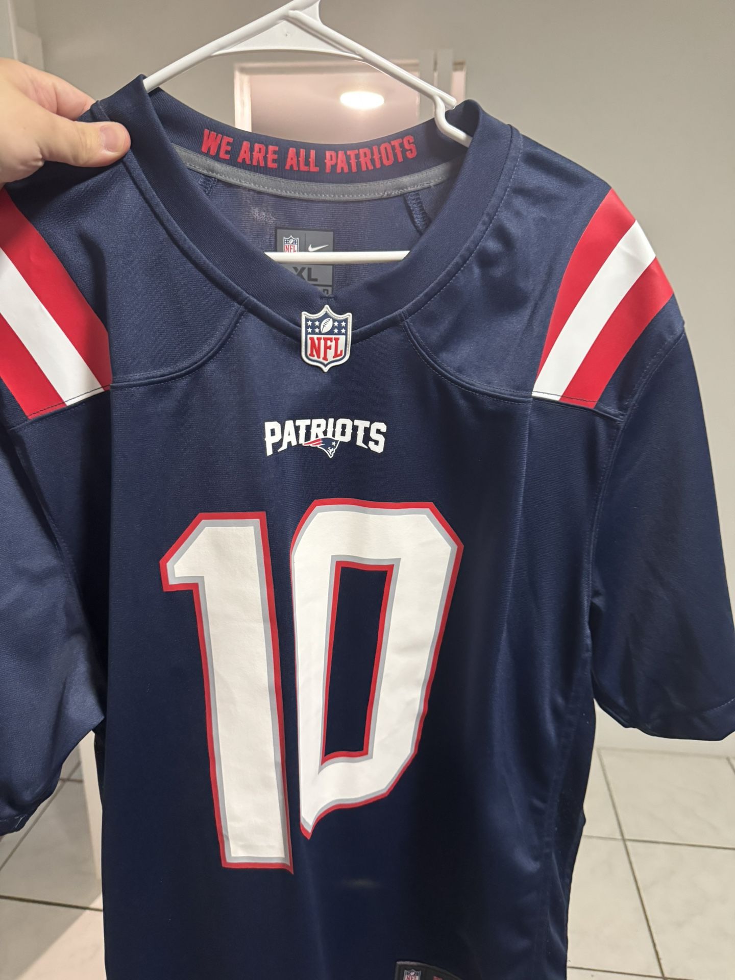 Patriots Jersey SIZE XL NEVER WORN