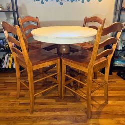 High Pedestal Wood Table With 4 Chairs