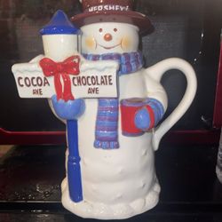 Hershey’s Hot Cocoa, Teapot And Christmas Snow Globes