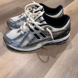 New Balance 1906R White Metallic Silver Black M1906RER size 9.5