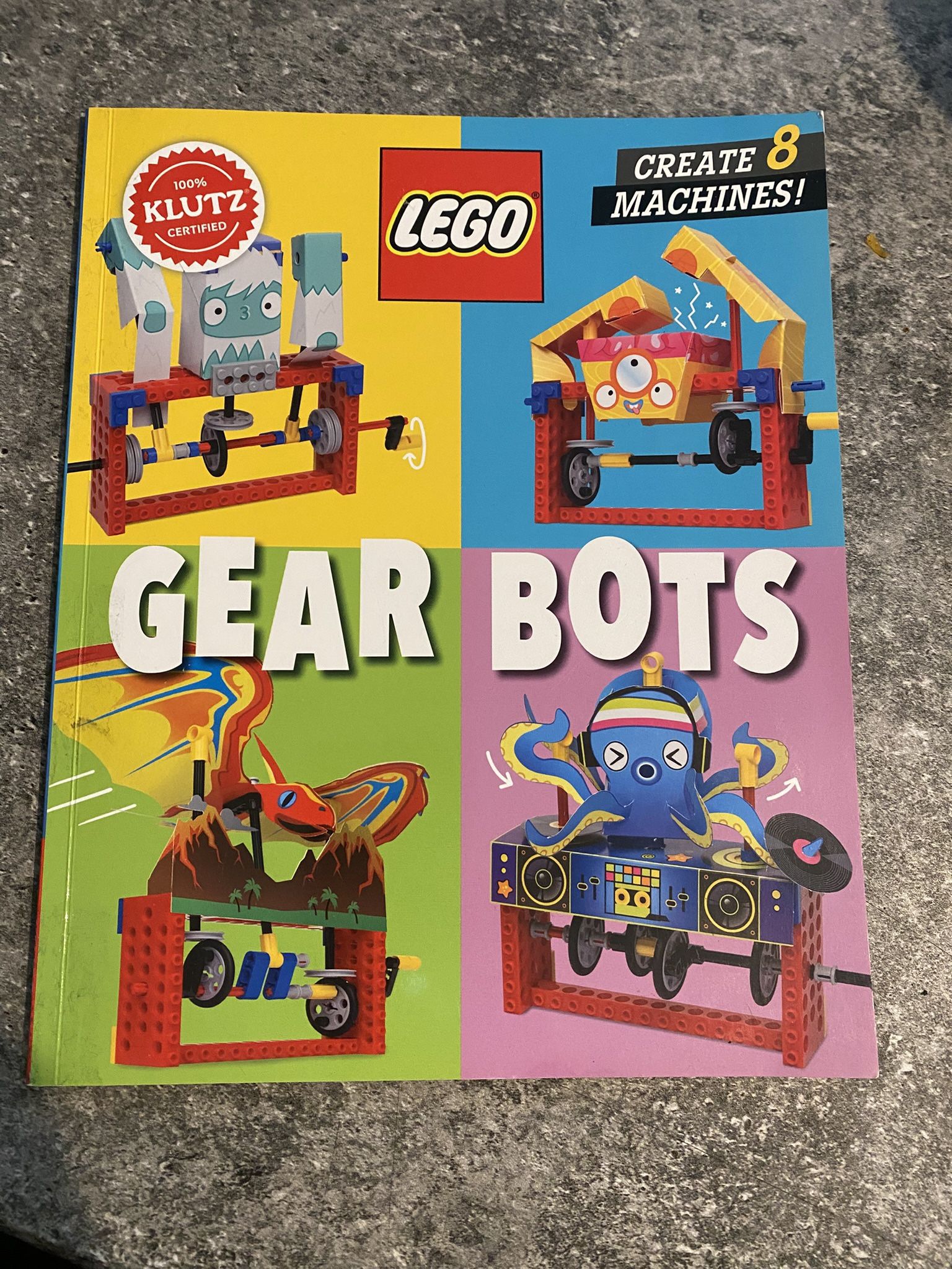 Klutz LEGO Gadgets & Gear Bots Book Kit-Build Machines , Instruction book.