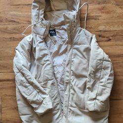 Zara Beige Puffer Coat Size M (EU)