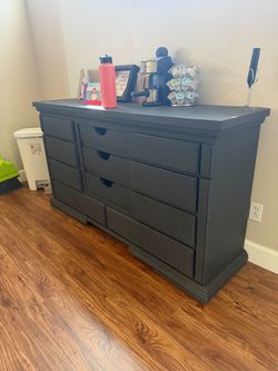 Black matte dresser