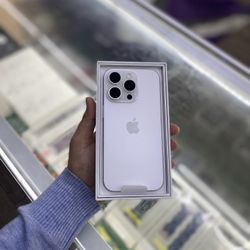 iPhone 16 Pro Unlocked 