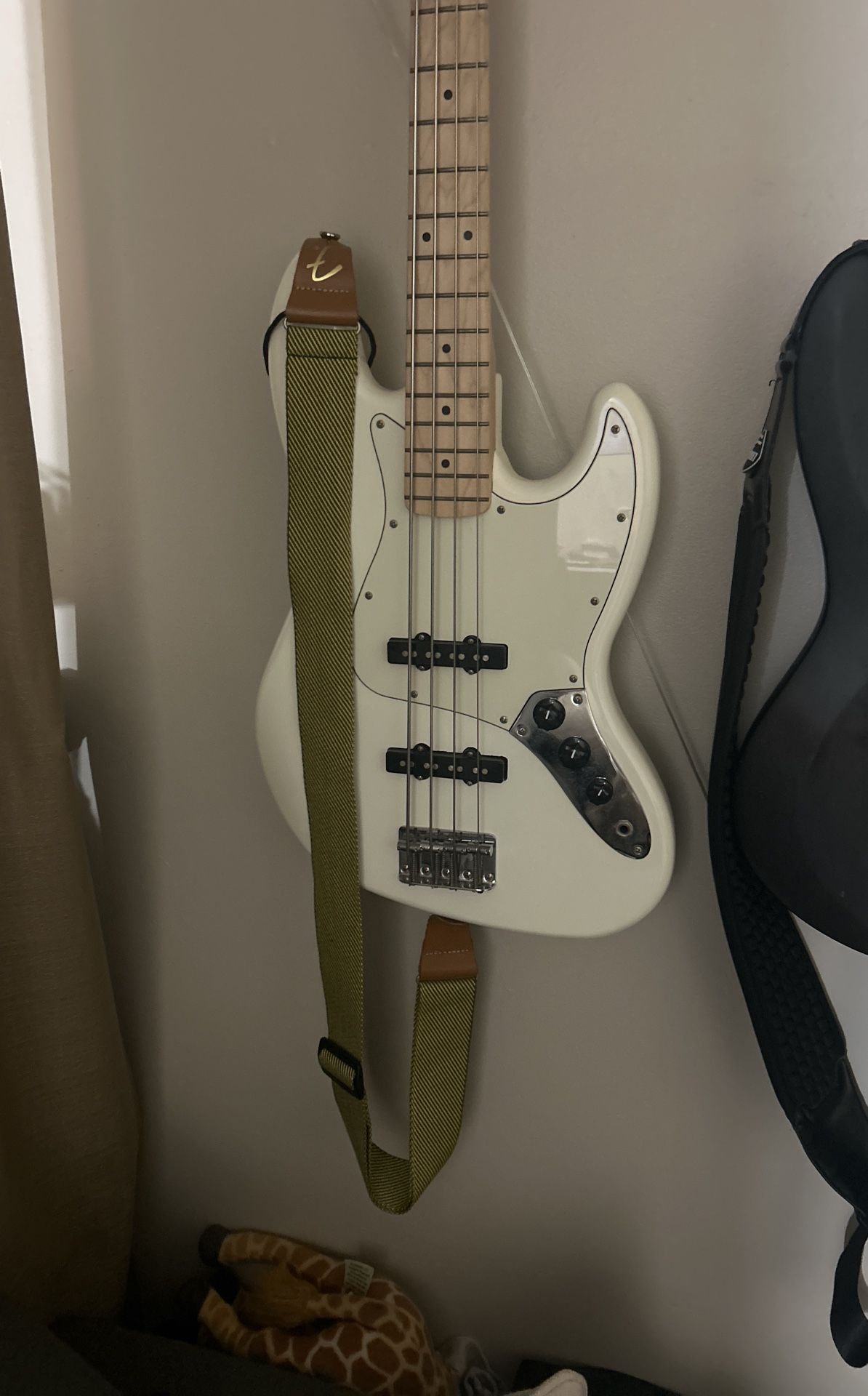 Squier Jazz Bass 