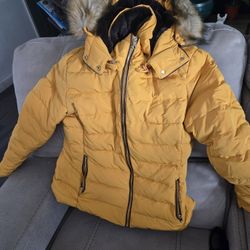 ZARA DOWN JACKET WITH FAUX FUR HOOD