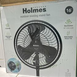 Outdoor patio oscillating misting fan