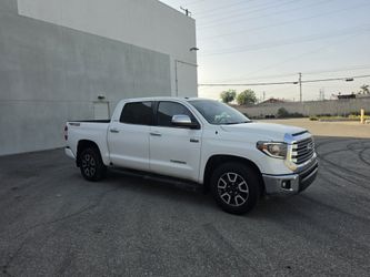 2020 toyota Tundra limited