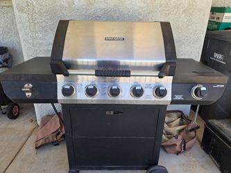 Brinkmann five burner gas grill with cover and tank