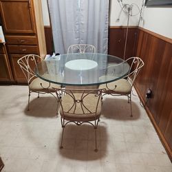 Glass Dinning Room Table And Chairs 