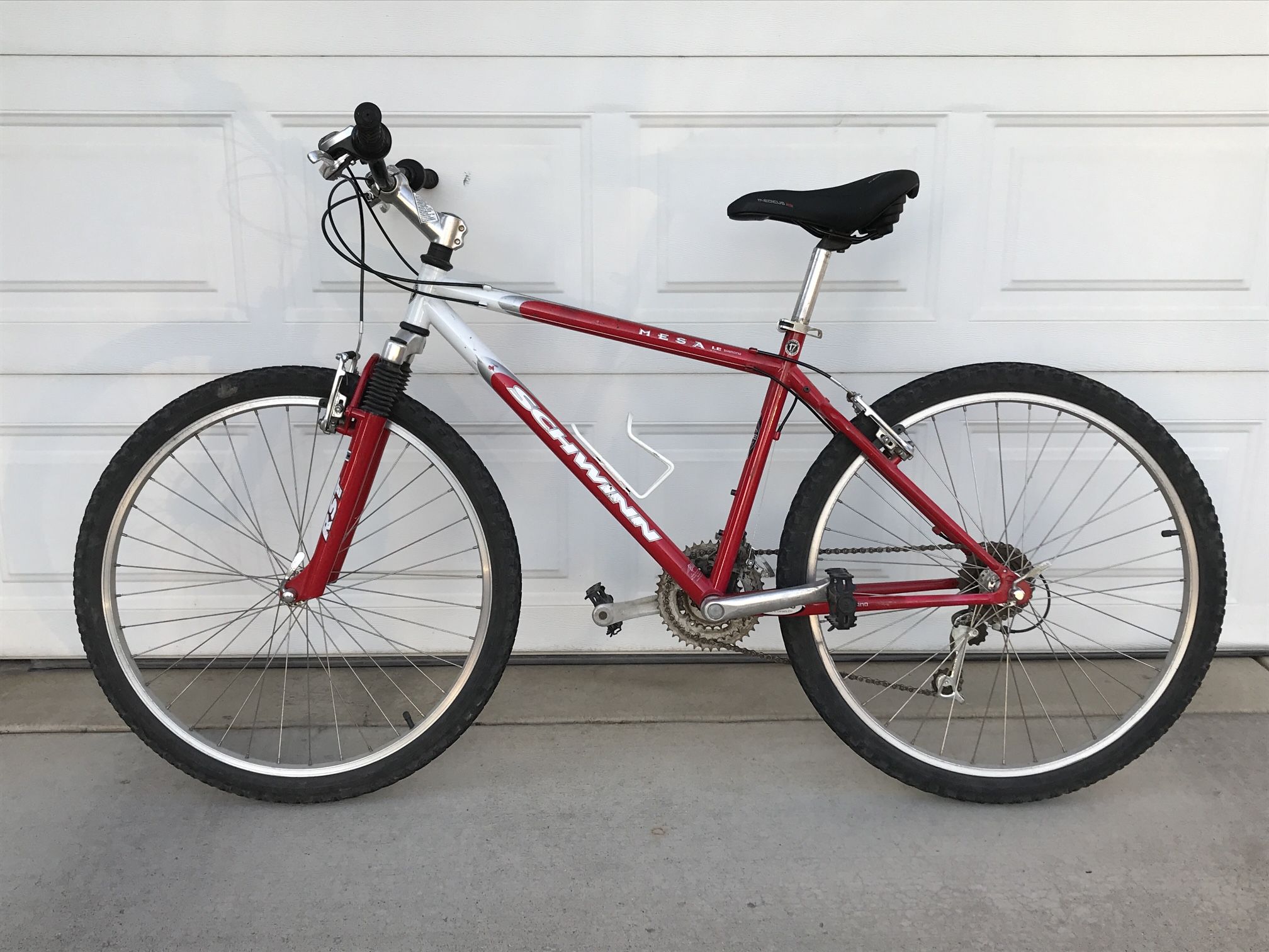 SCHWINN Mesa LE Shimano Mountain Bike - 17” Frame 21 Speed
