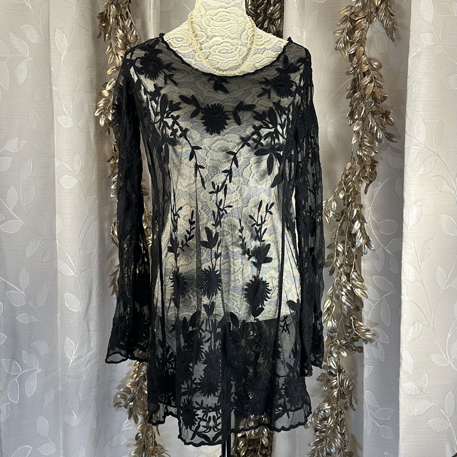 Forever 21 Black Floral Embroidered Sheer Mesh Tunic Top Swim Cover S/M (flawed)
