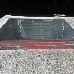 Snap-On 10 Metric Reversible Ratcheting Wrench Set (SOXRRM710A) BRAND NEW !!