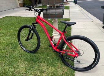 Brand New - Decathlon Rockrider ST100, 27.5”, 21-speed, Large, red